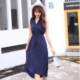 فستان بلا اكمام منحوت الخصر بشكل جذاب فستان بلا اكمام منحوت الخصر بشكل جذاب